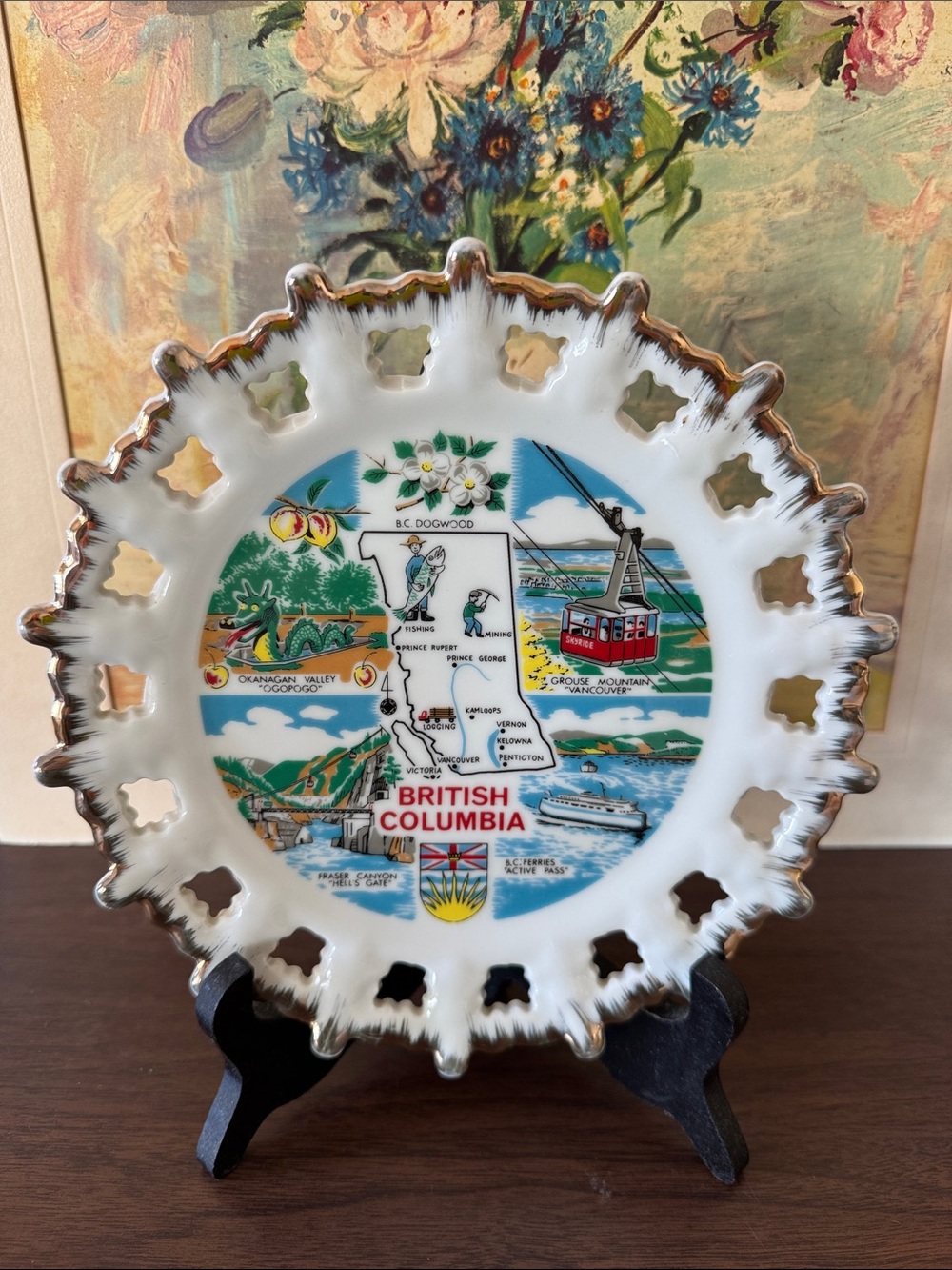 vintage British Columbia souvenir collector's plate featuring iconic p